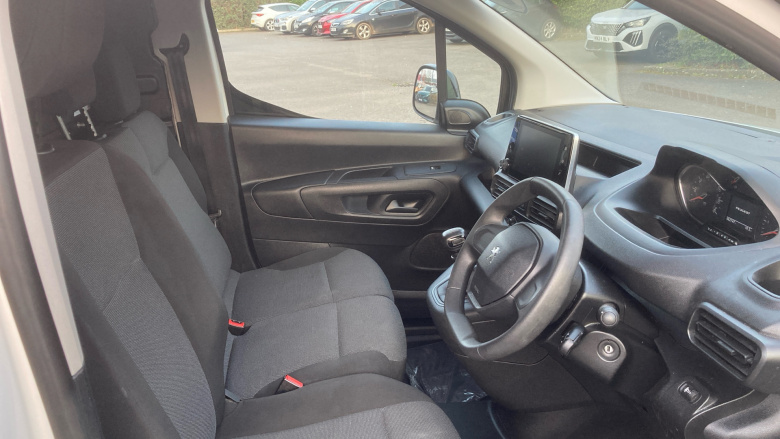 Peugeot Partner Long Diesel 950 1.5 BlueHDi 100 Professional Prem Van [6Speed]